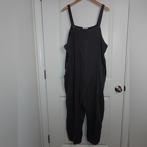Universal Thread Pants - Universal Thread Gray Linen Jumpsuit size XXL